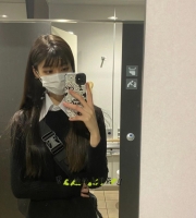 笙笙｜162cm｜45kg｜C奶｜20歲    漫畫少女 身材纖細  白嫩肌膚