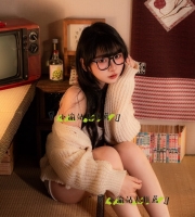 冰冰    160cm，Dcup，48kg，20歲    大奶！學生！天然呆！