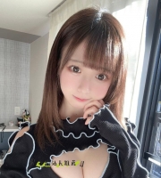 沫 162cm-F奶-20歲    清純學生臉＋反差大奶型