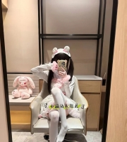 萌萌  154cm 42kg Bcup 18歲    超級骨感 年輕水多