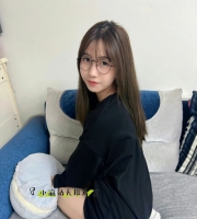 李琳 ｜158cm｜42kg｜C奶｜19歲    清純可愛搭配活潑個性