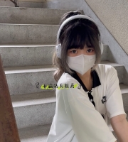 嘟嘟    155.B.40.19歲    幼齒學生妹  嬌小可愛顏值佳