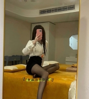 斯琴 164cm | C奶 | 47kg | 24歲    美腿OL  床上風騷淫蕩