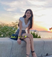 清心  170cm.48kg.C.25歲      高挑美腿身材比例超級好