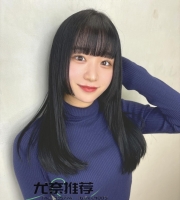 亚美  162cm-46kg-24歲-C奶  外貌美妝師,很懂得打扮