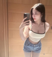 雅麗 163c.47.E.27歲    #調香師